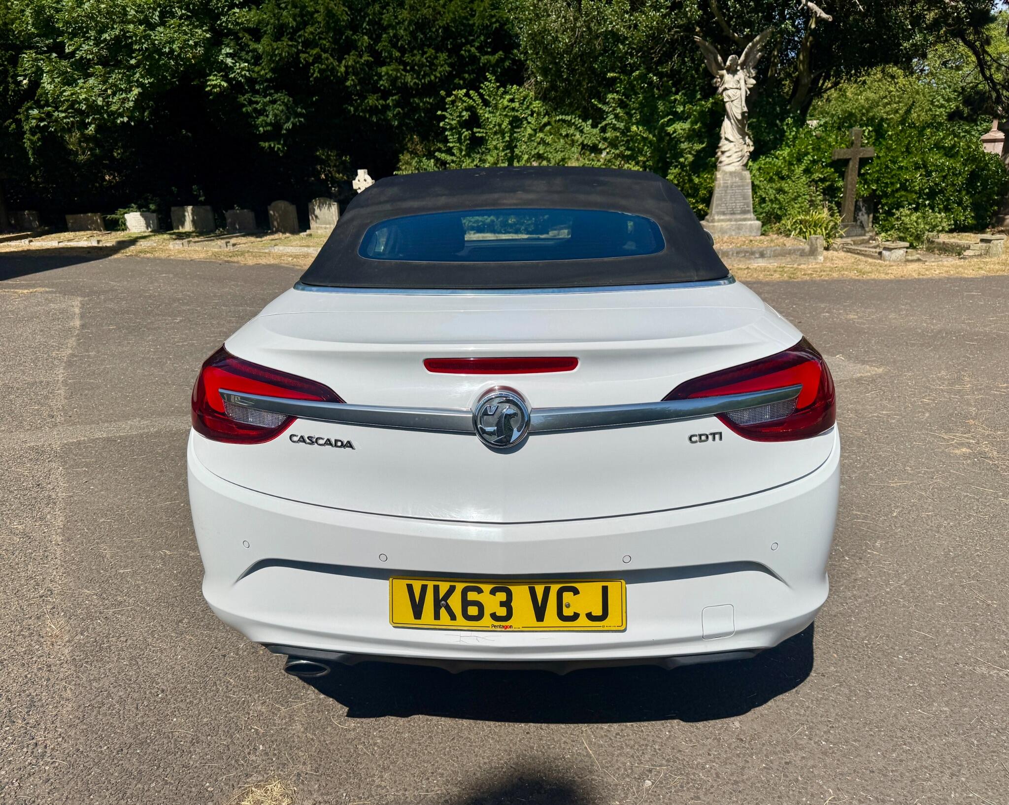 Vauxhall Cascada view 18
