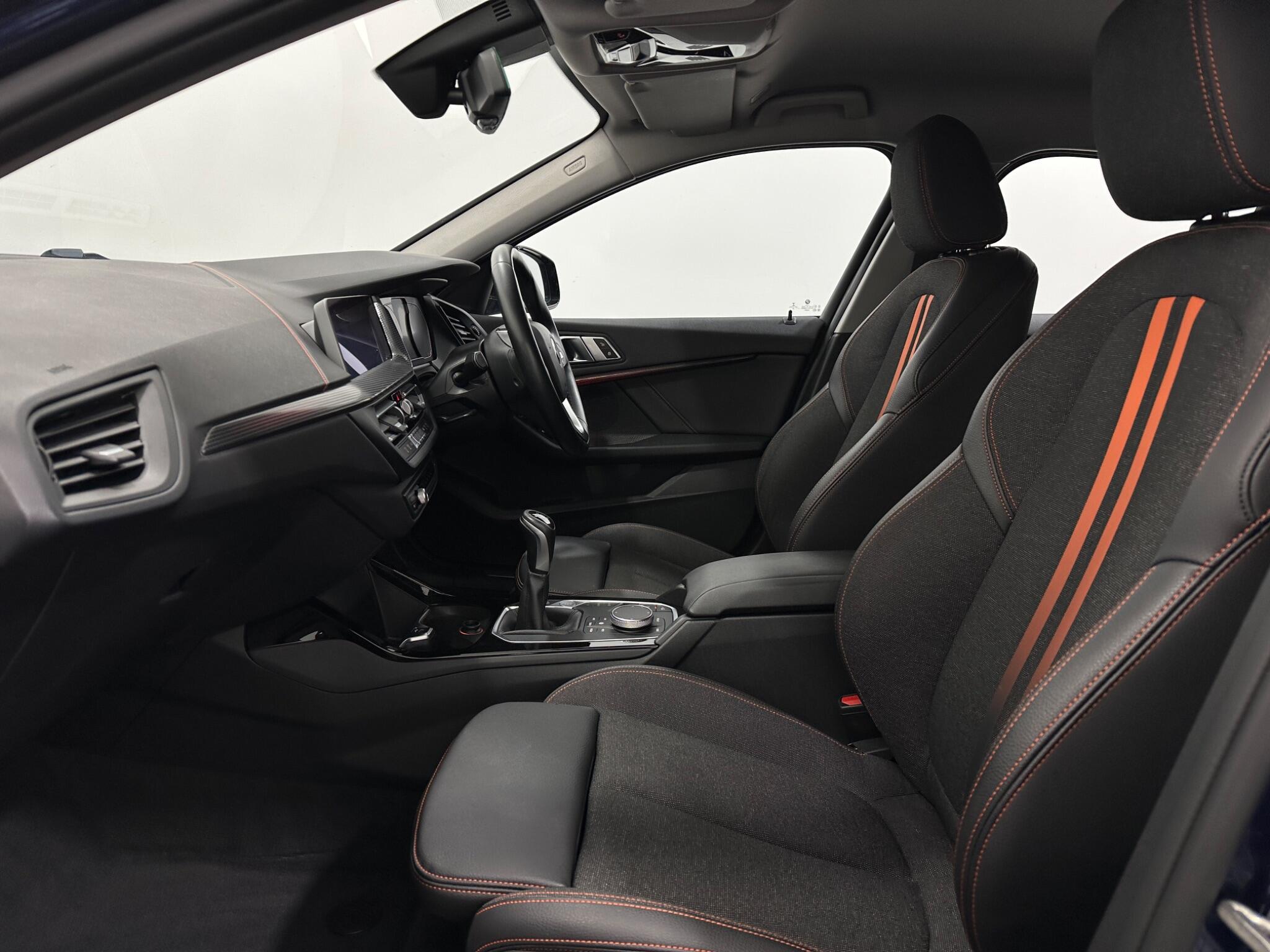 BMW 1 Series view 36