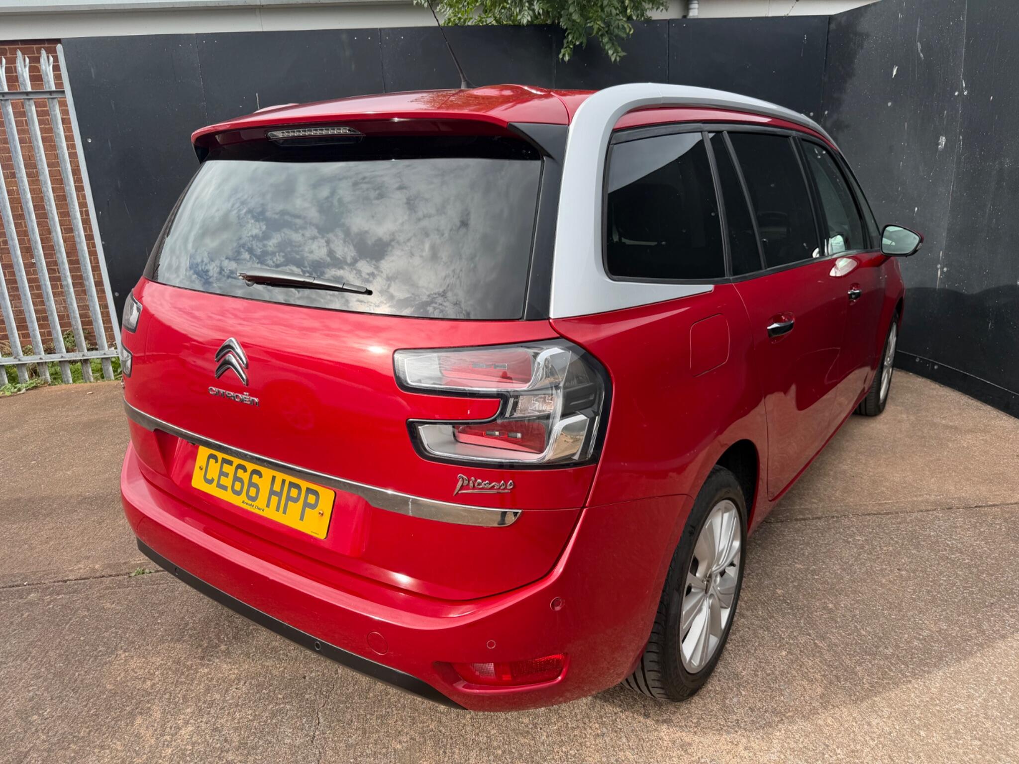 Citroen Grand C4 Picasso view 16