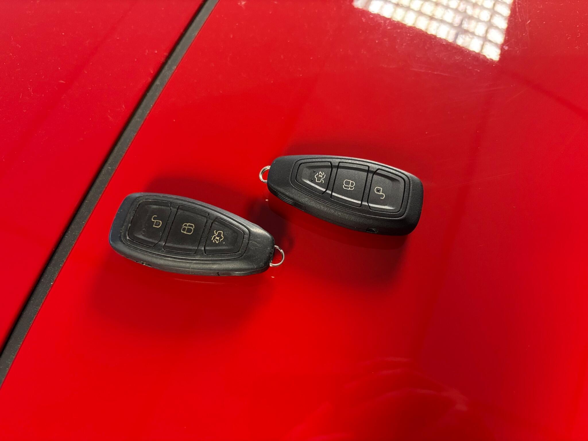 Ford Focus view 20