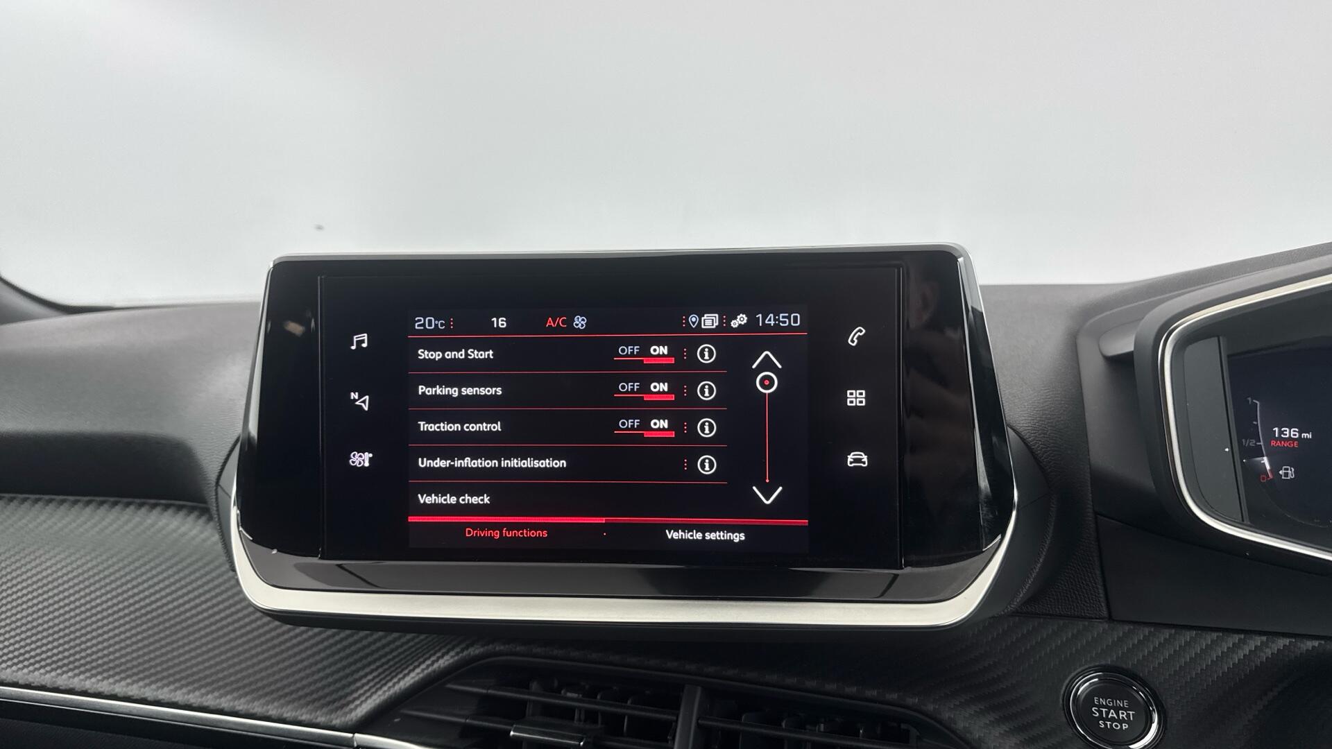 Peugeot 2008 view 30