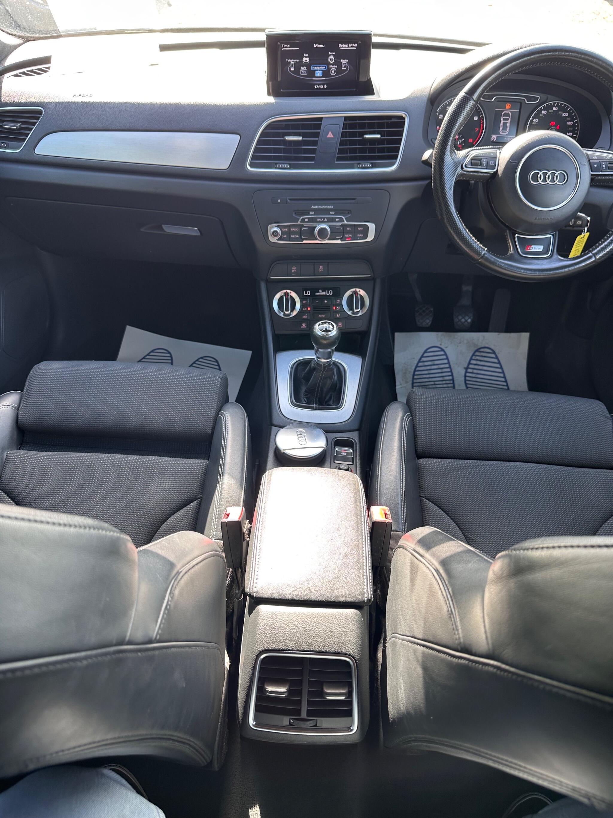 Audi Q3 view 35