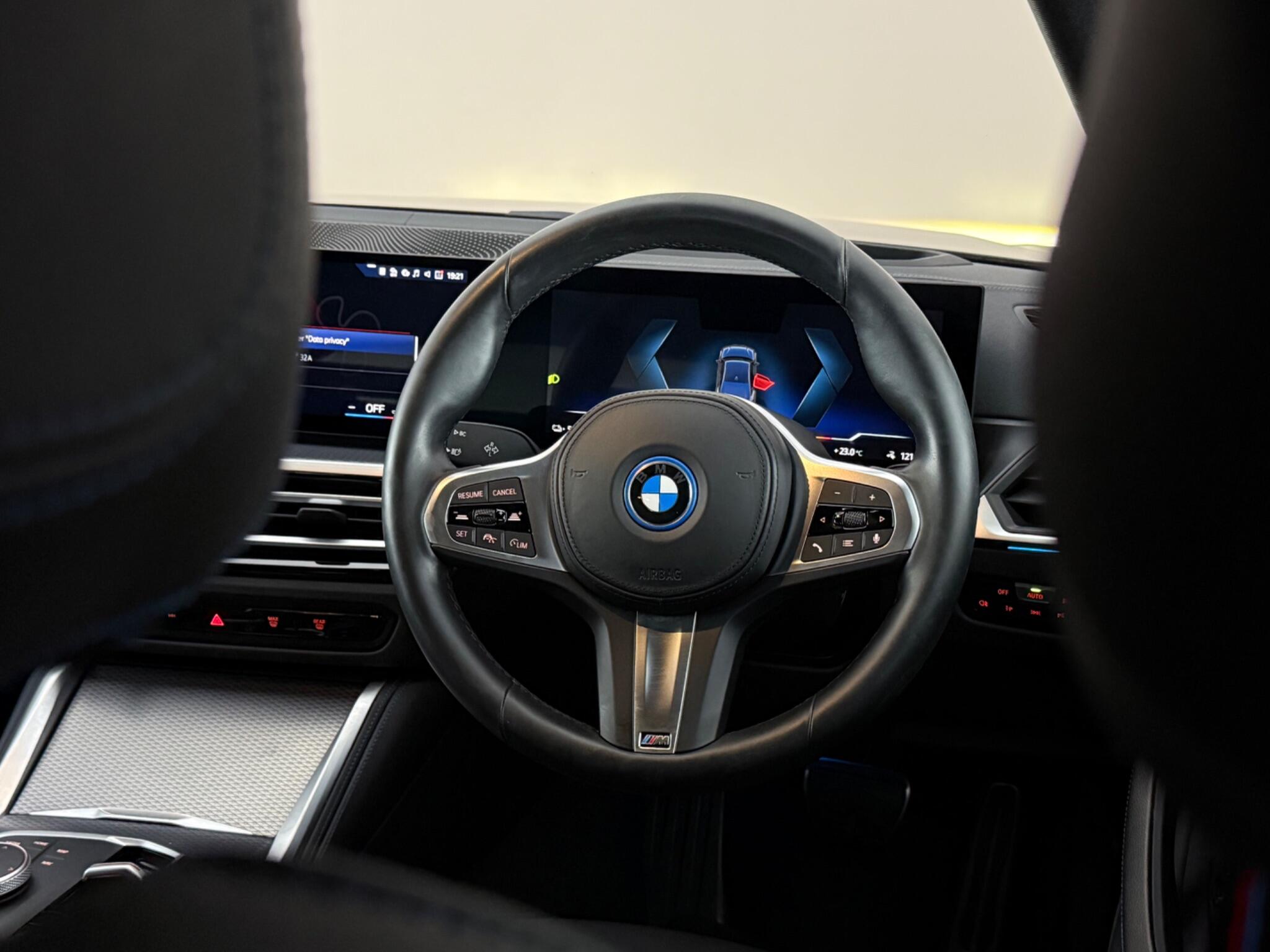 BMW I4 view 15