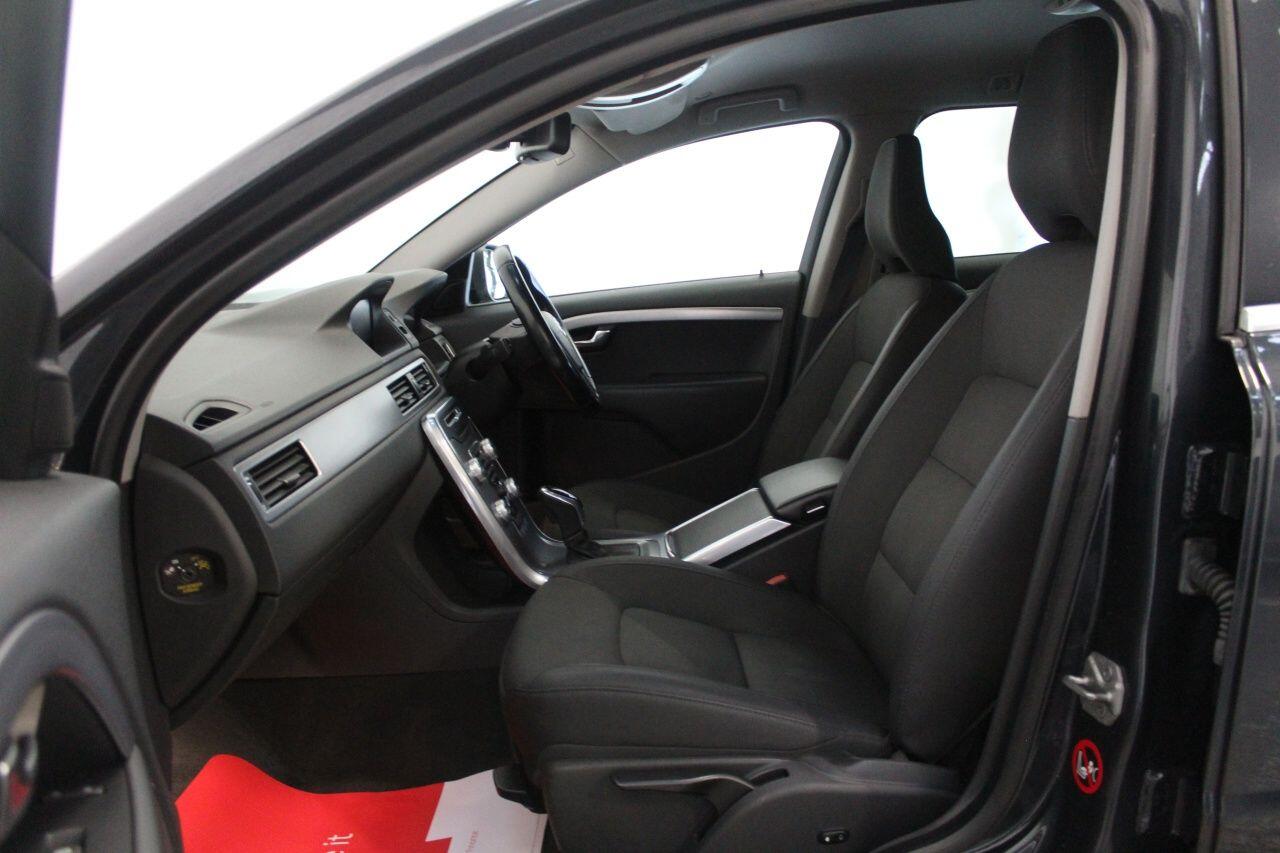 Volvo V70 view 51