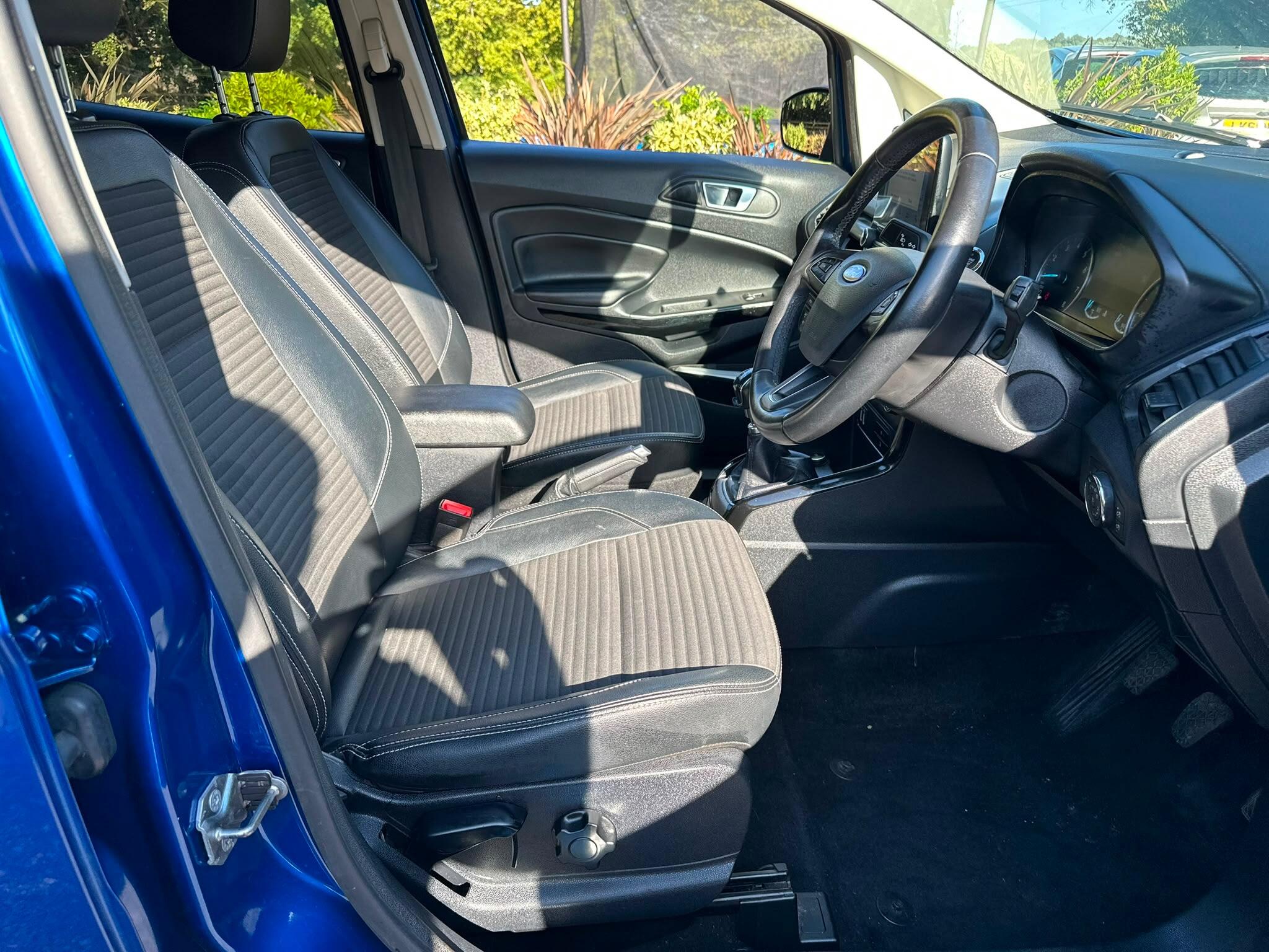 Ford Ecosport view 19