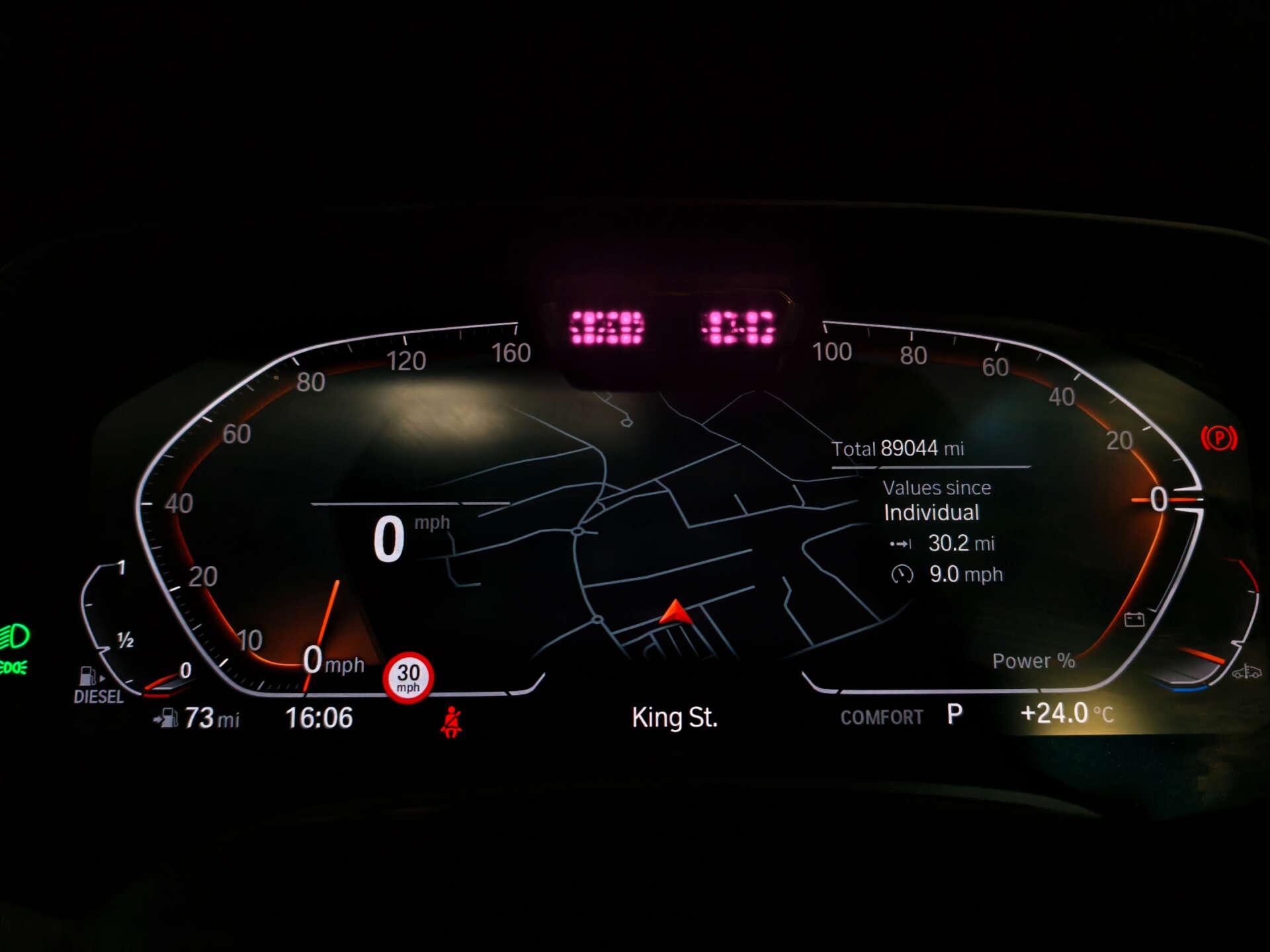BMW X7 view 40