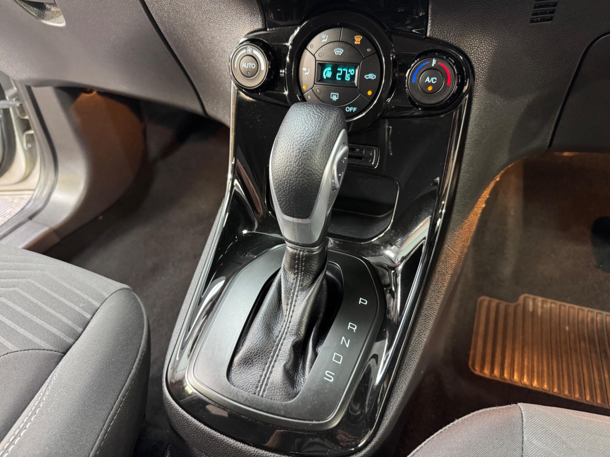 Ford Fiesta view 30