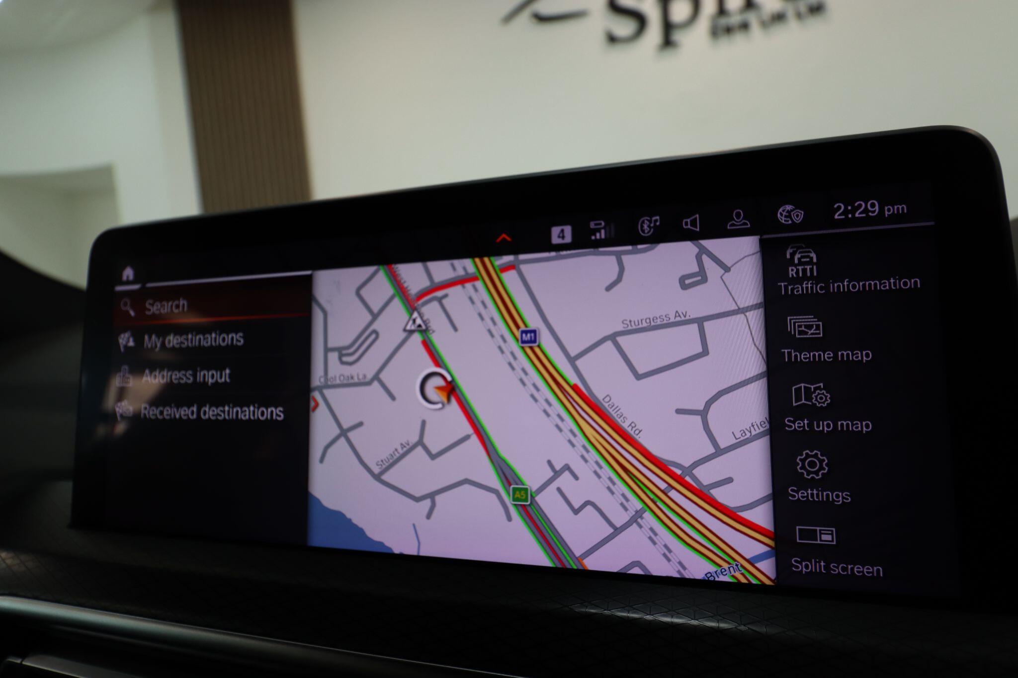 BMW X4 view 28