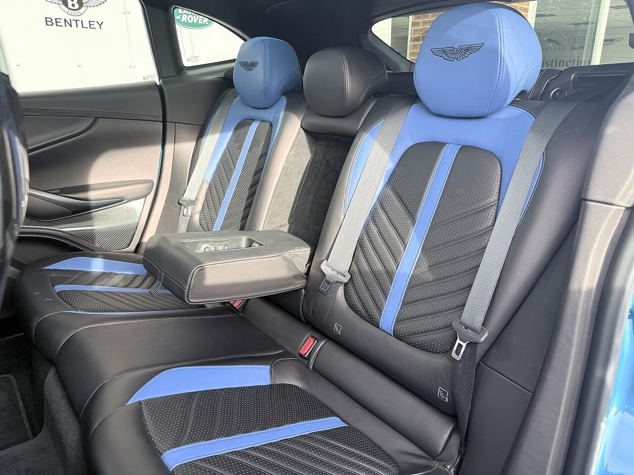 Aston Martin DBX view 42