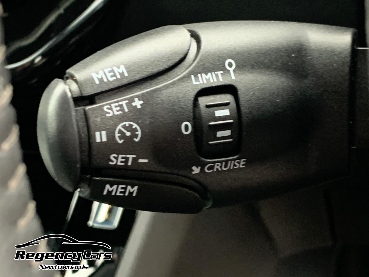 Peugeot 208 view 20