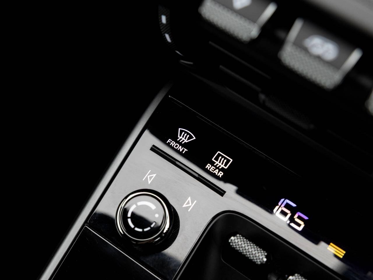 Porsche 911 view 54