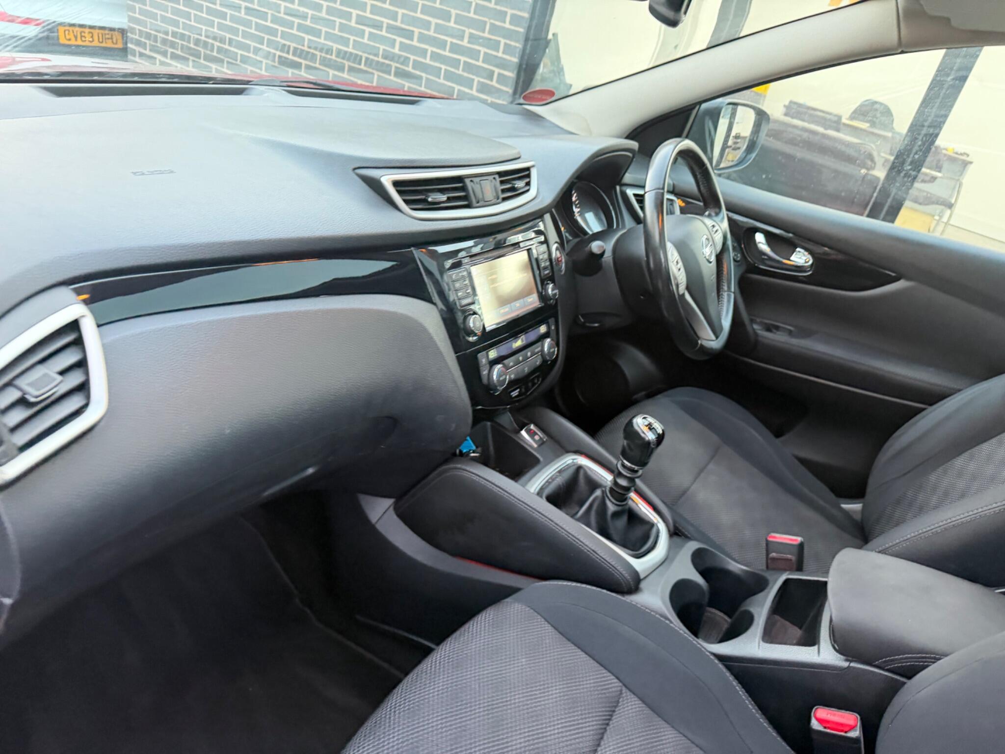 Nissan Qashqai view 16