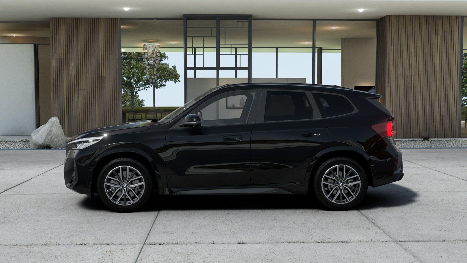 BMW X1 view 4