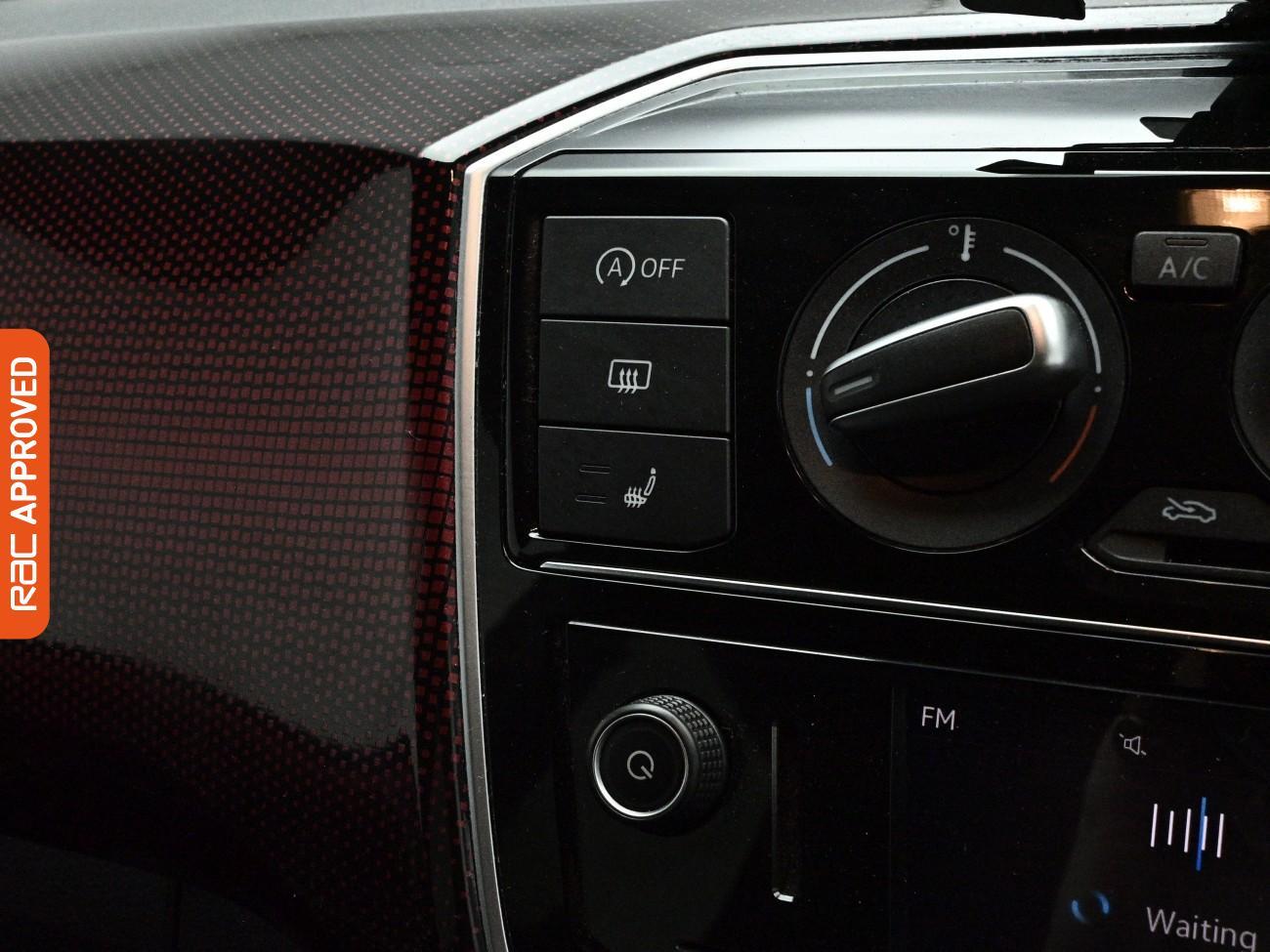 Volkswagen Up! view 14
