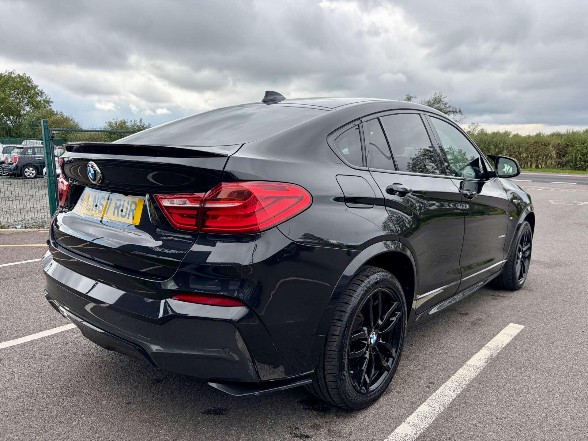 BMW X4 view 8