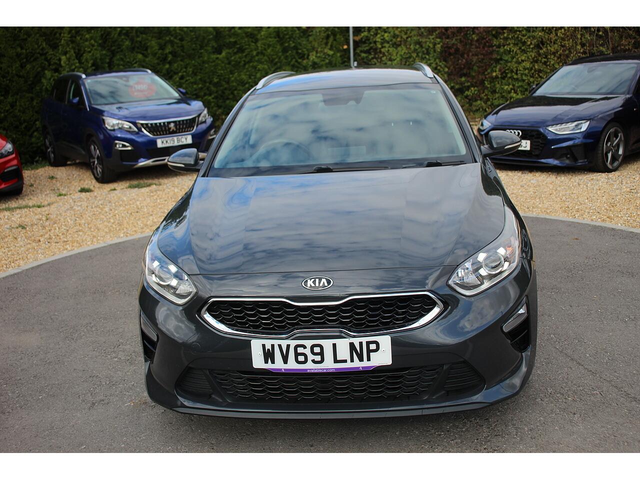 Kia Ceed view 3