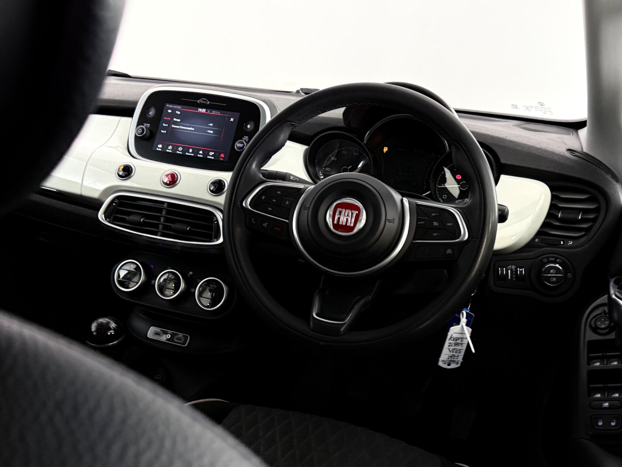 Fiat 500X view 13