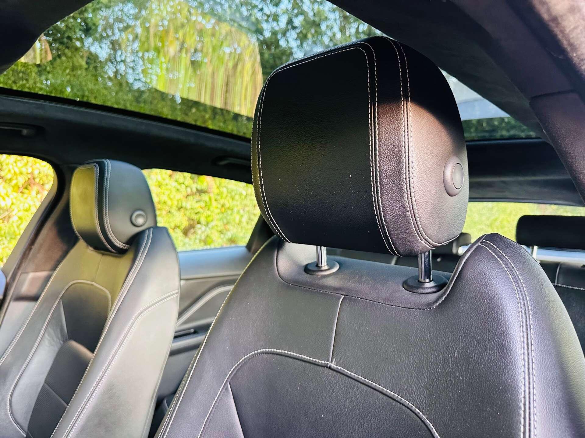 Jaguar F-Pace view 9