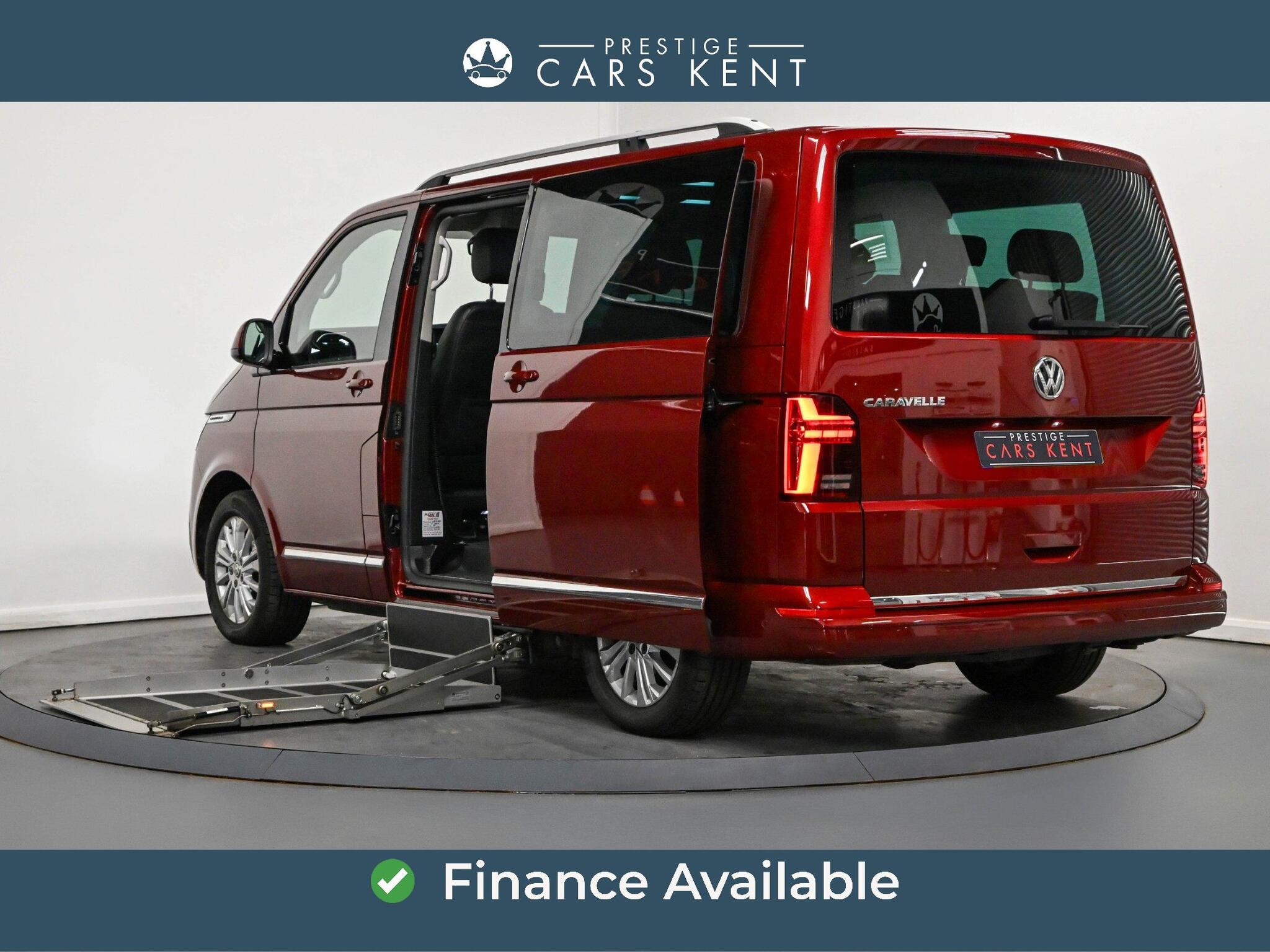 Volkswagen Caravelle view 3