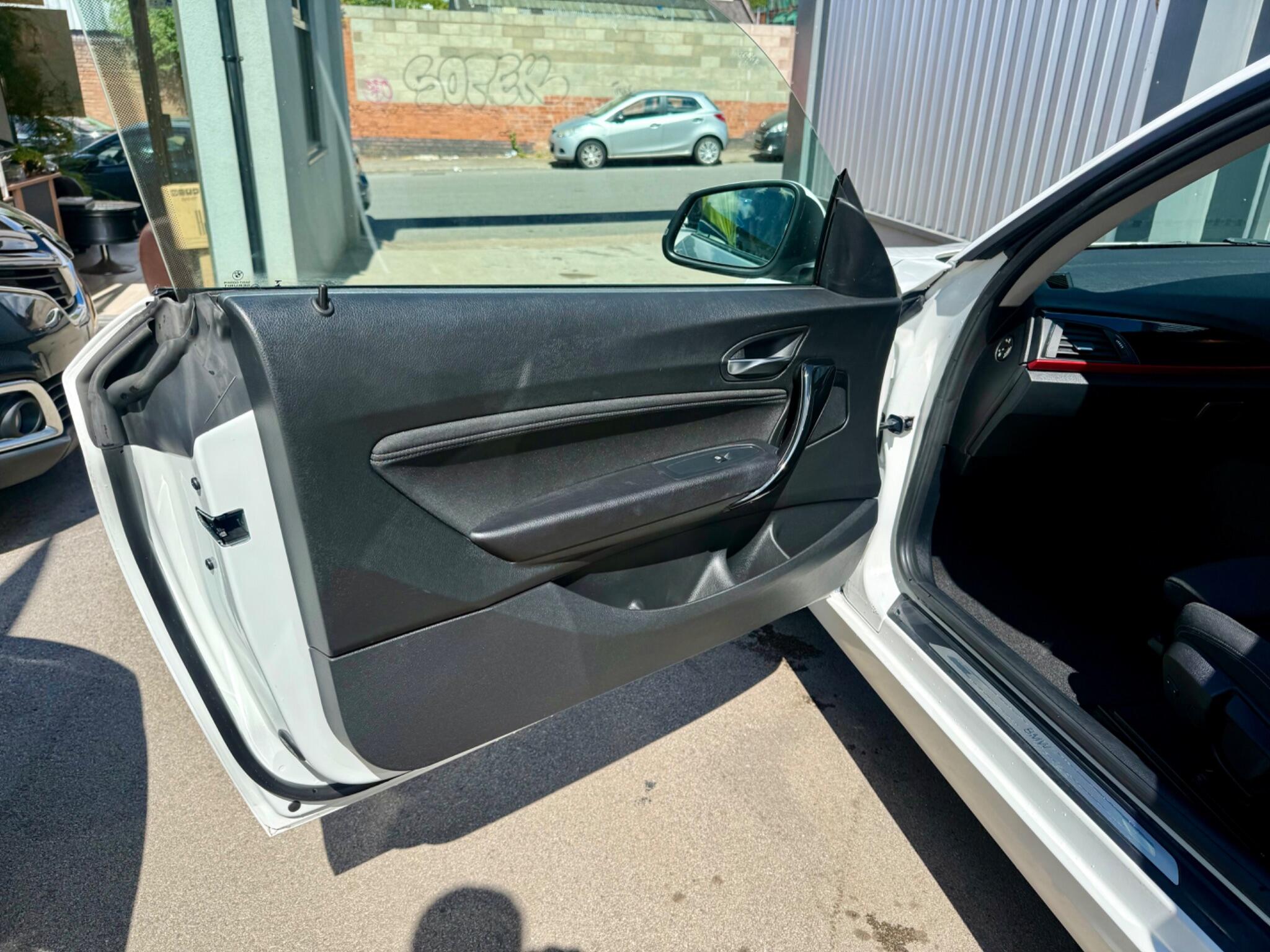 BMW 2 Series view 9