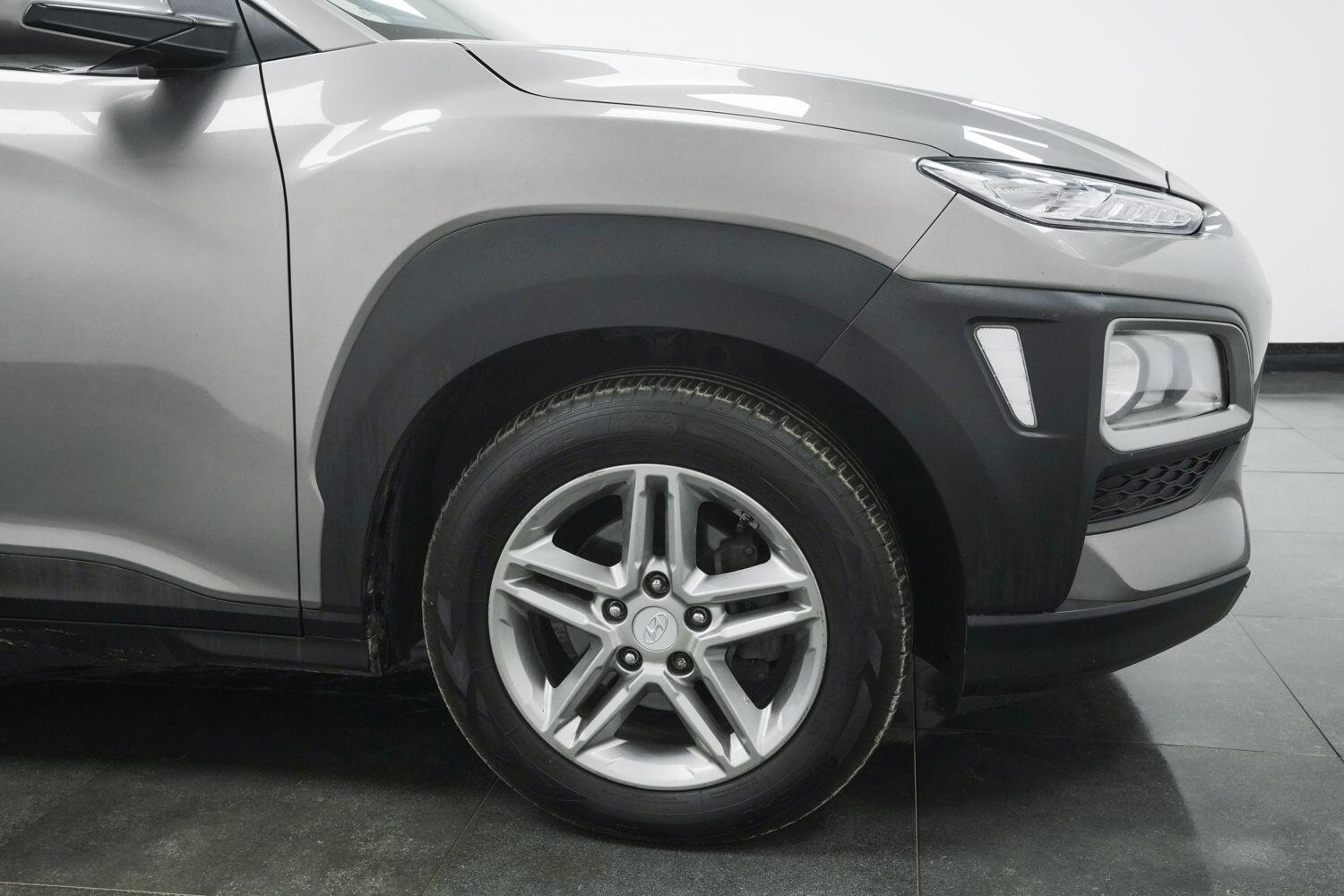 Hyundai Kona view 5