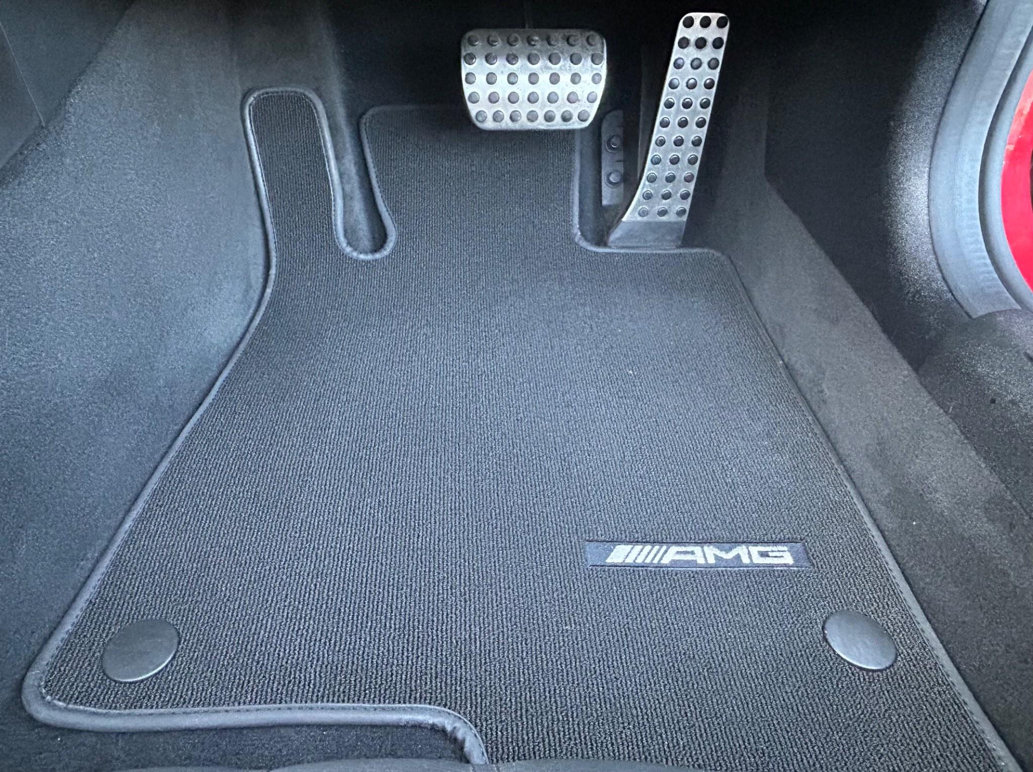 Mercedes-Benz SLK view 11