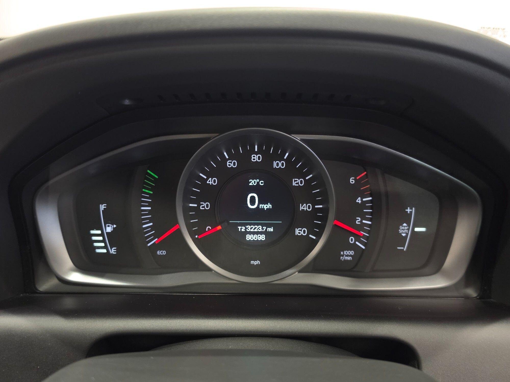 Volvo XC60 view 37