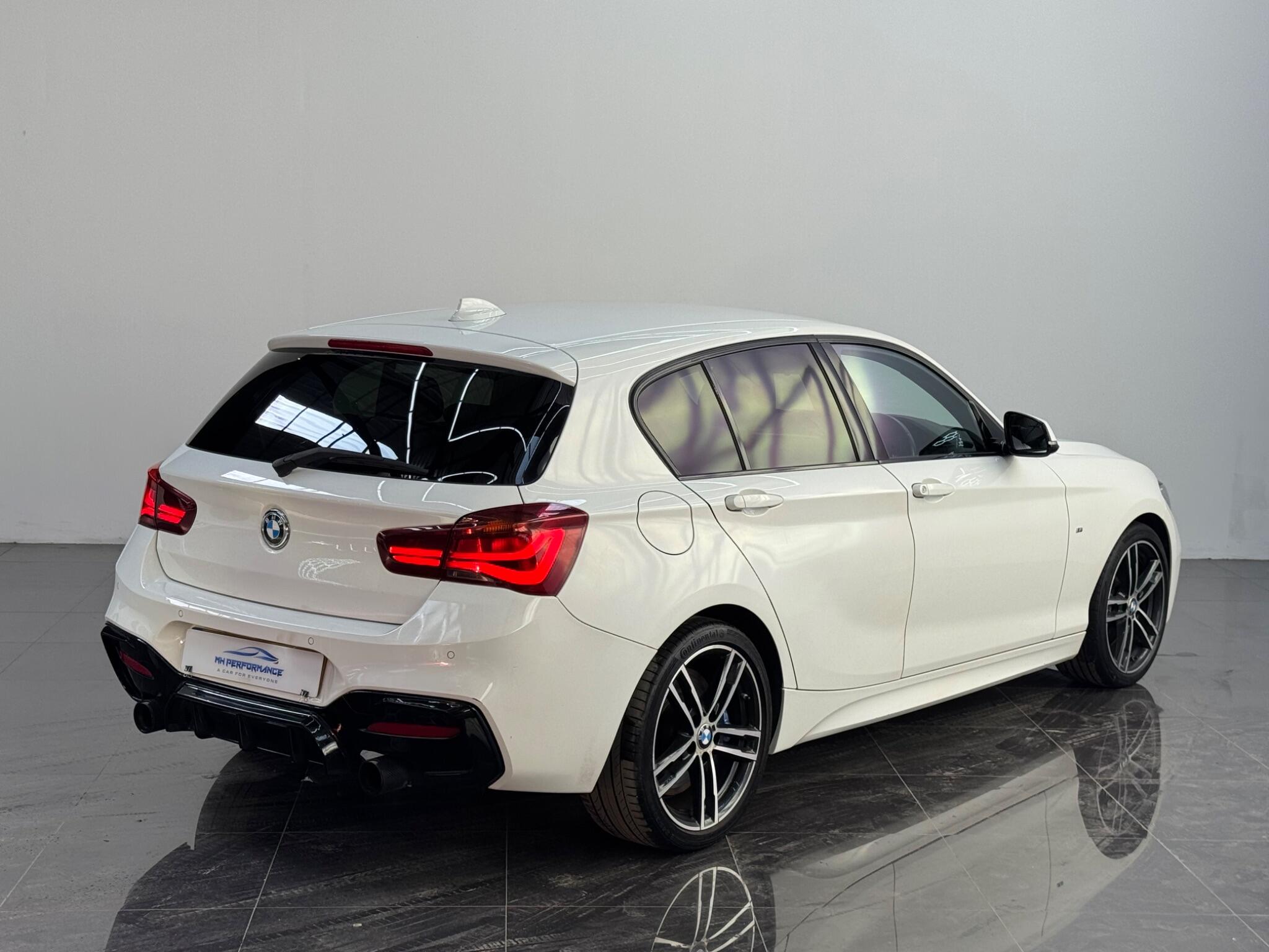BMW 1 Series view 44