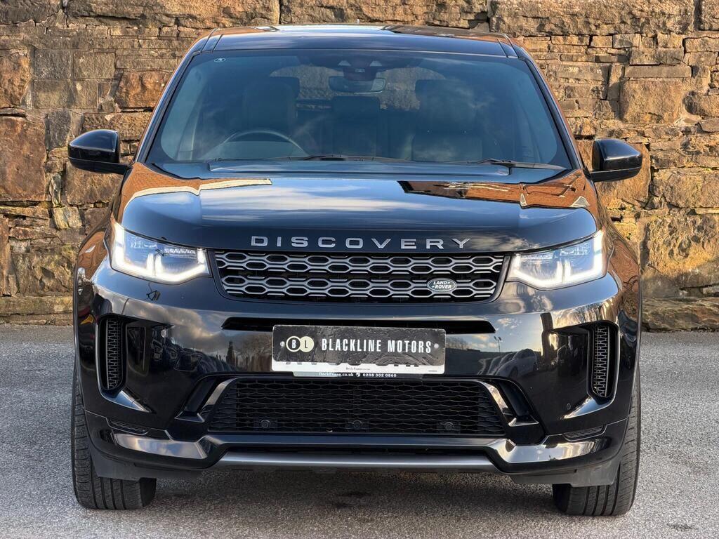 Land Rover Discovery Sport view 2