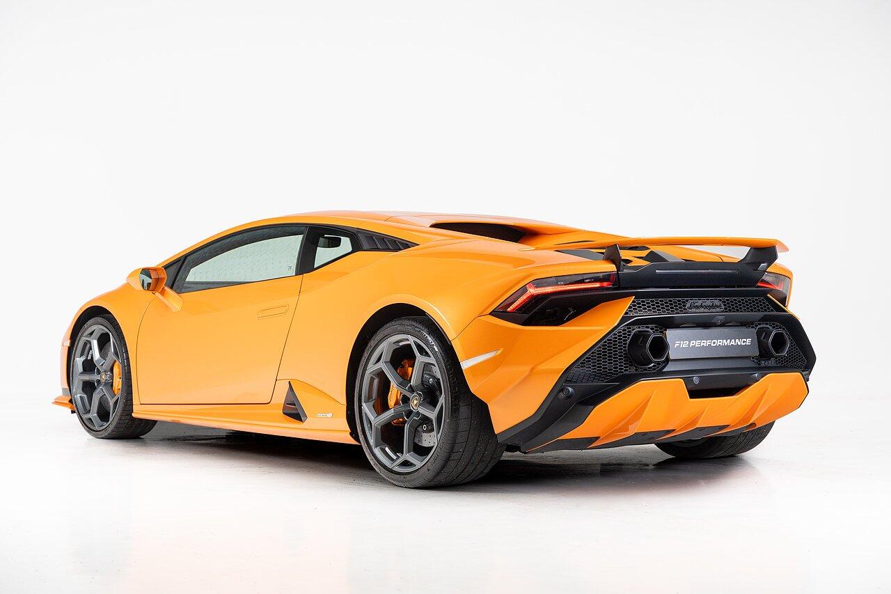 Lamborghini Huracan view 15