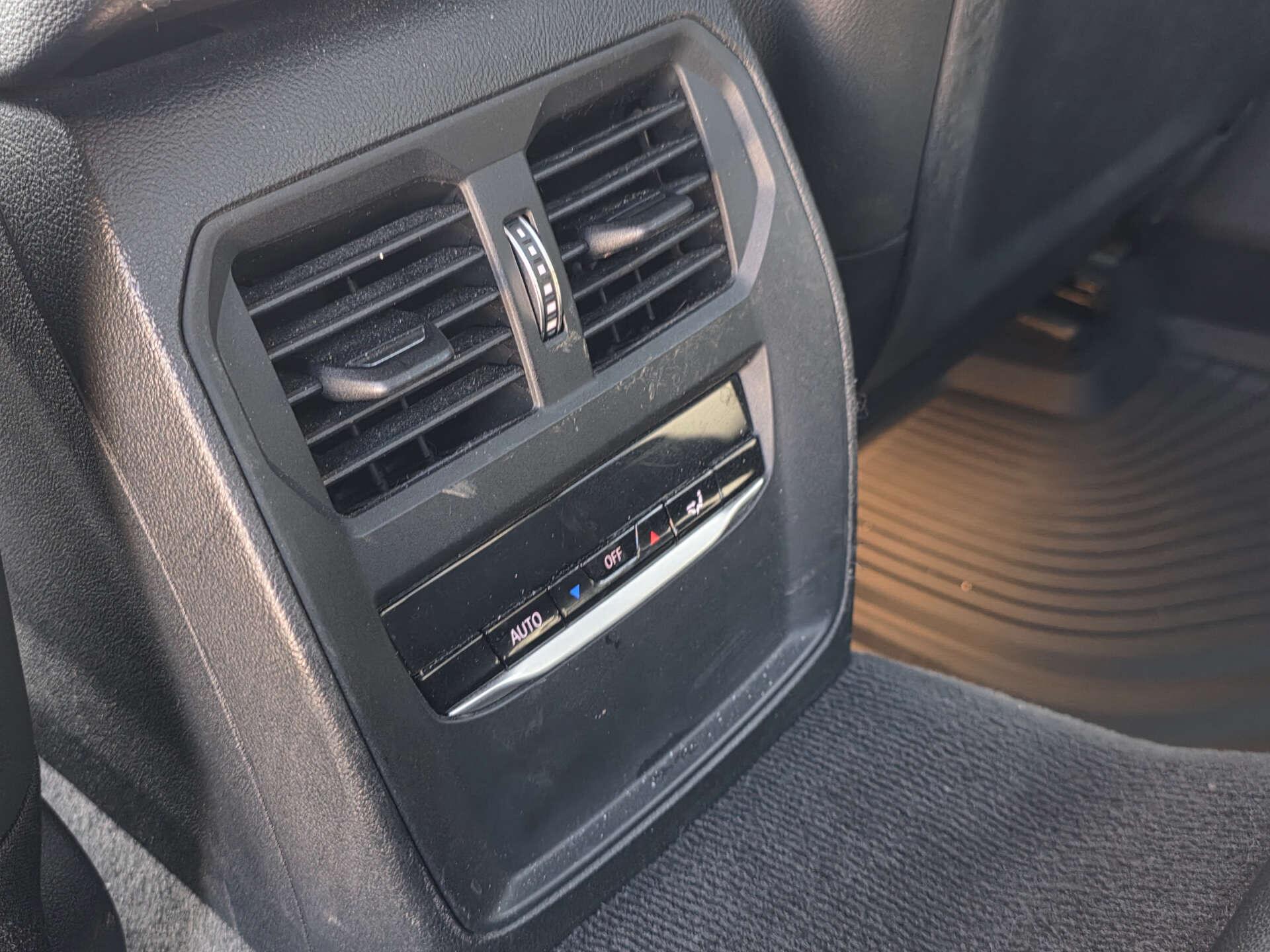 BMW 3 Series view 46