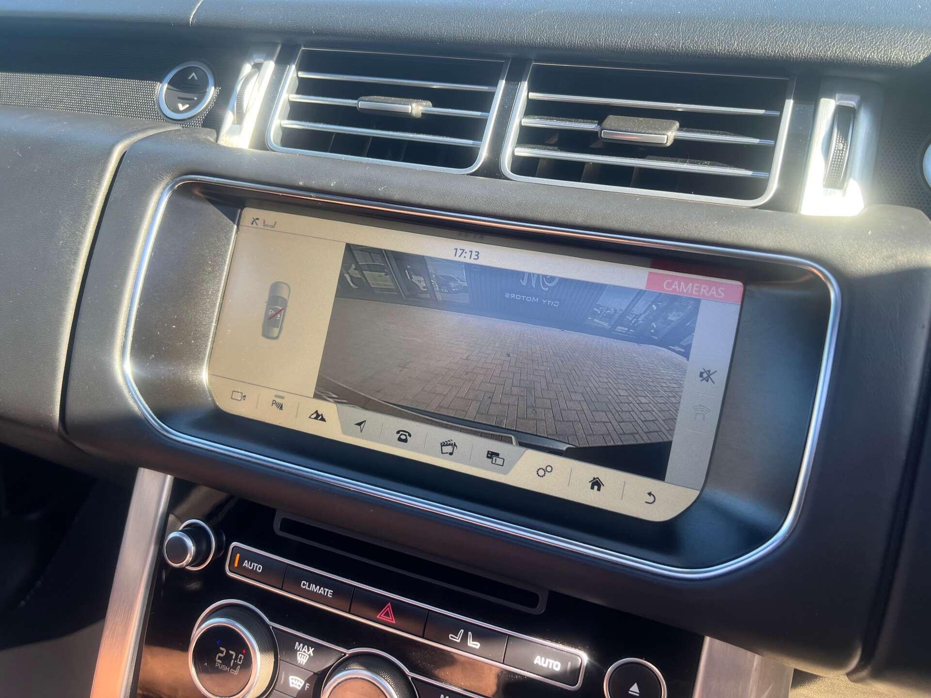 Land Rover Range Rover view 26