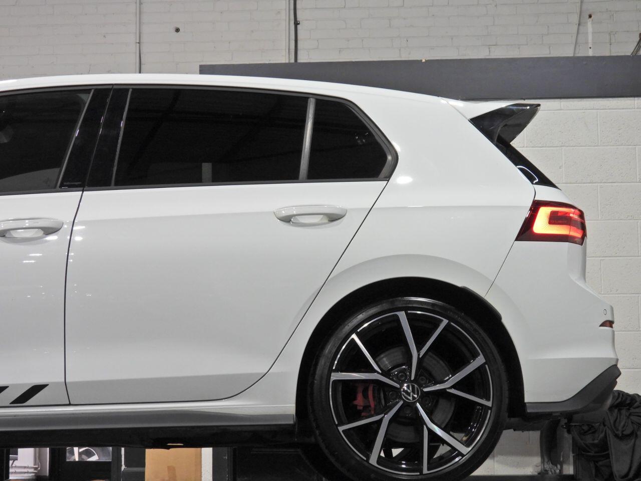 Volkswagen Golf view 3