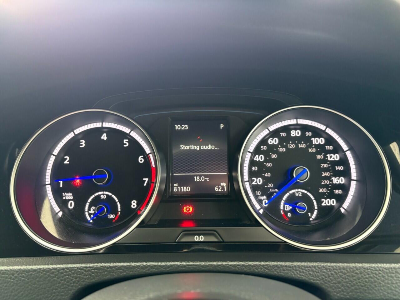 Volkswagen Golf view 21