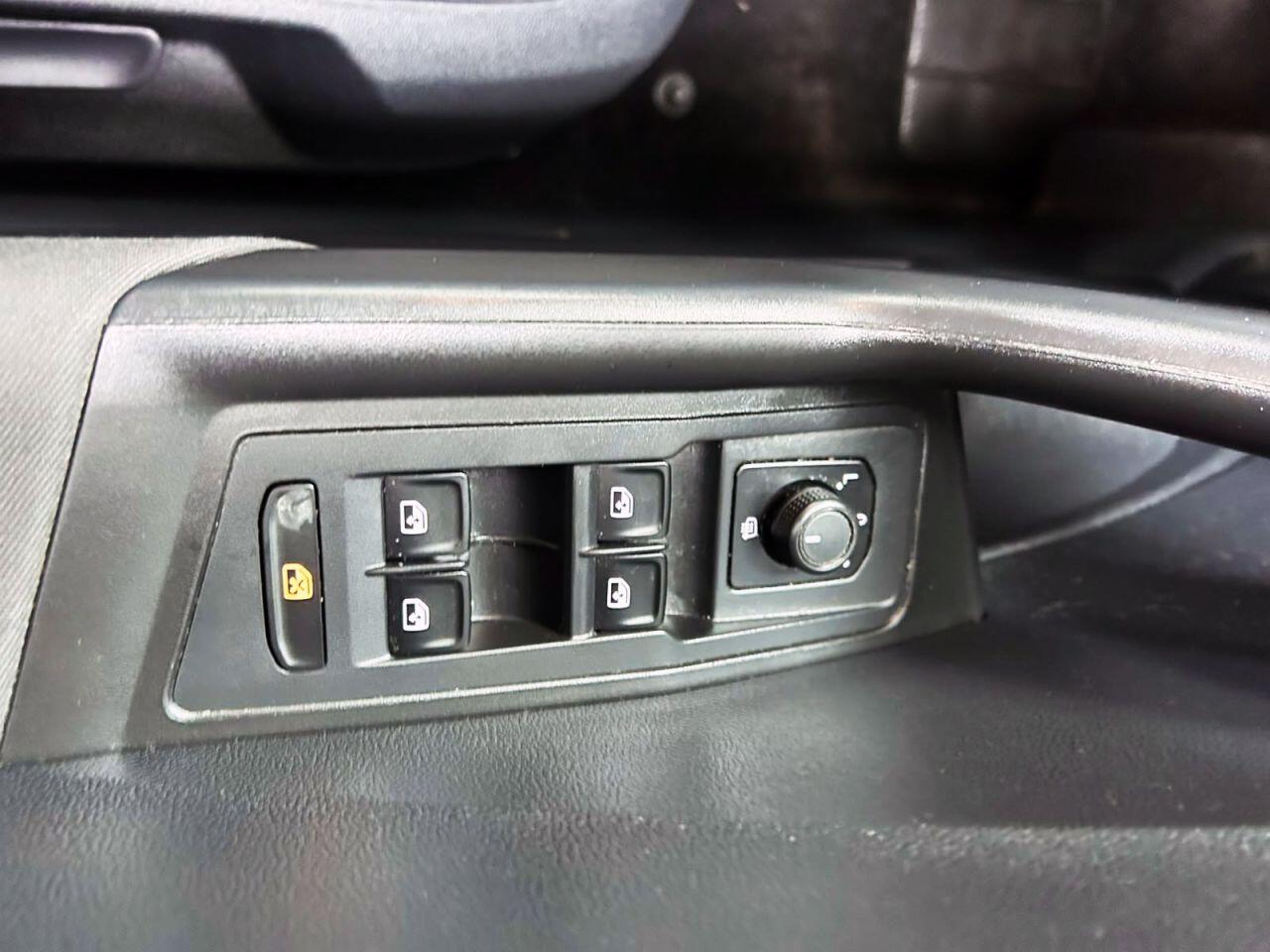Volkswagen T-Roc view 20