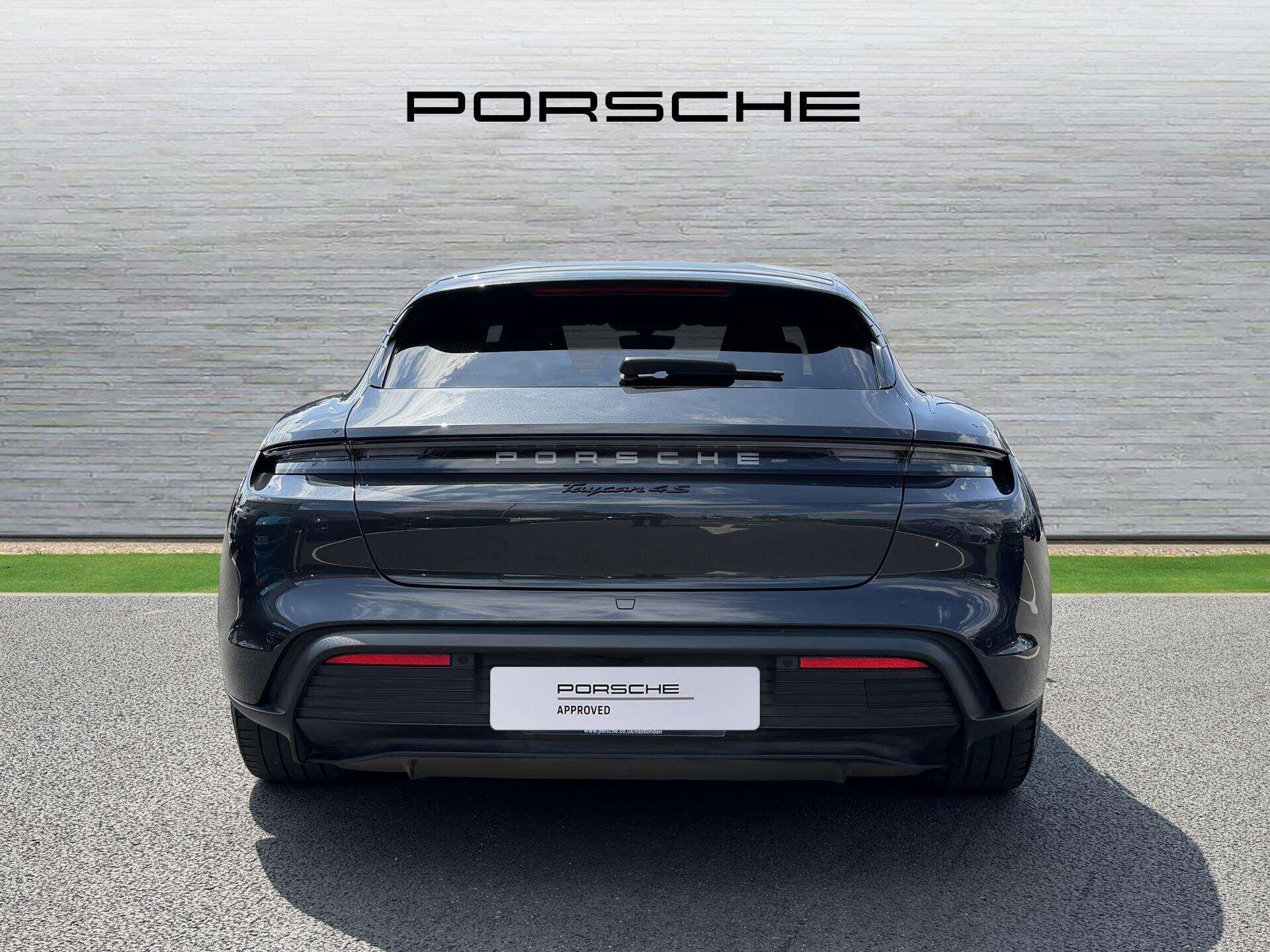 Porsche Taycan view 10