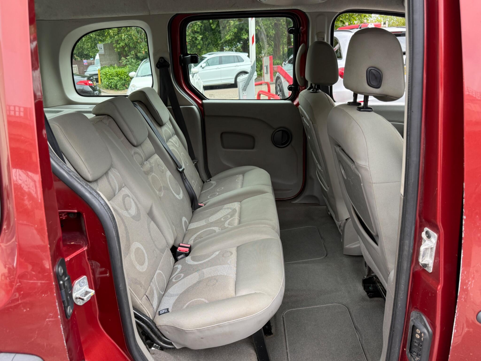 Renault Kangoo - Image 21