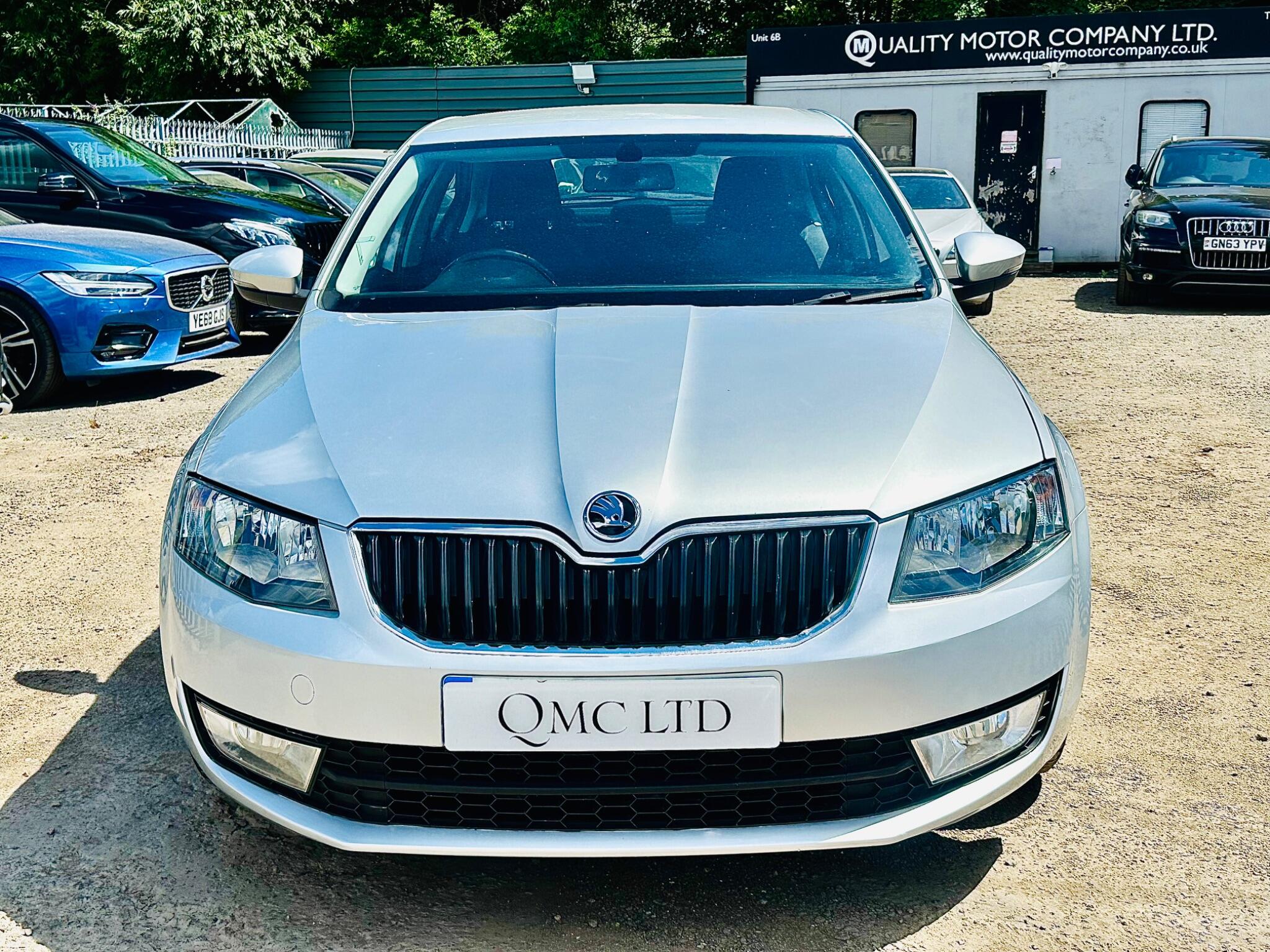 Skoda Octavia view 3