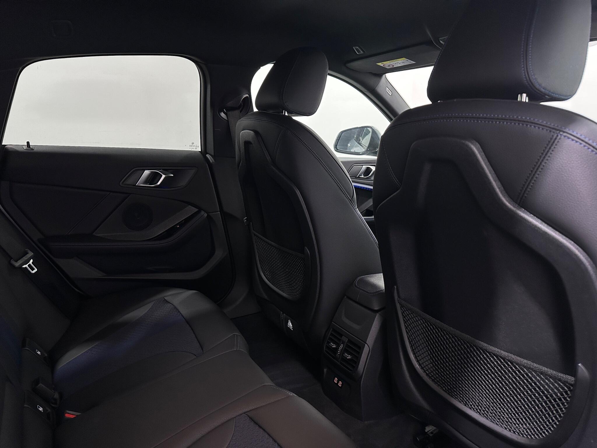 BMW 2 Series view 40