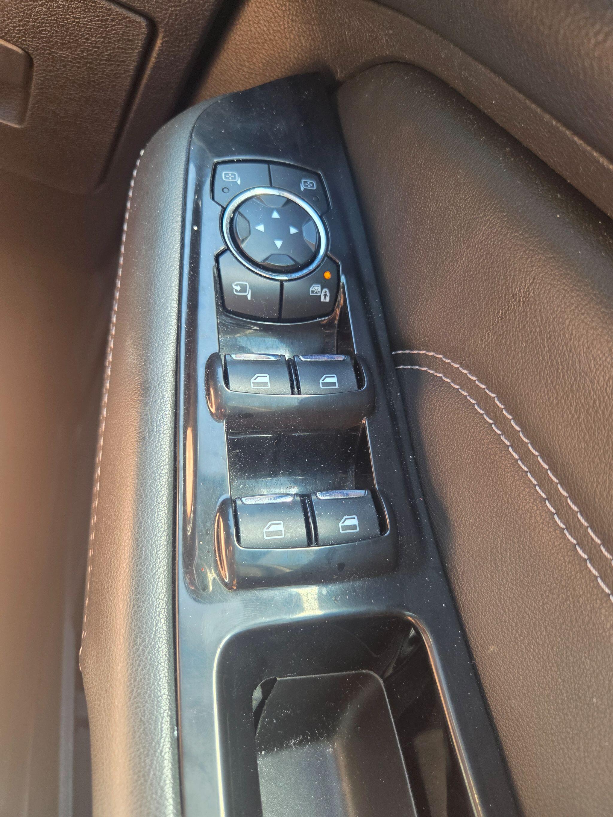 Ford S-Max view 19