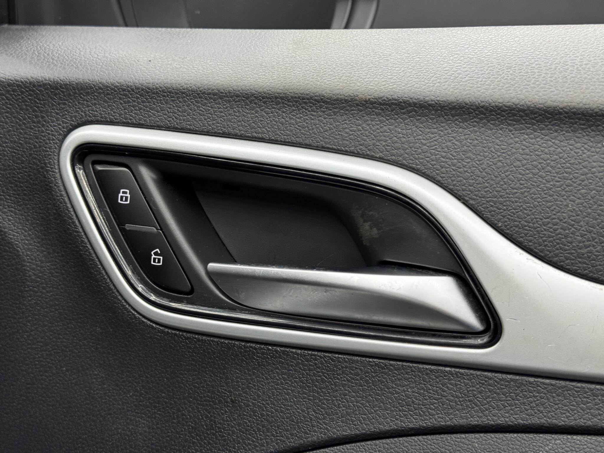 MG MG ZS view 32