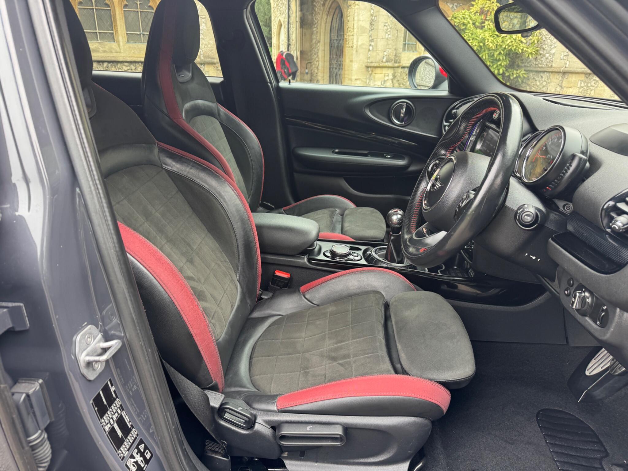 Mini Clubman view 37