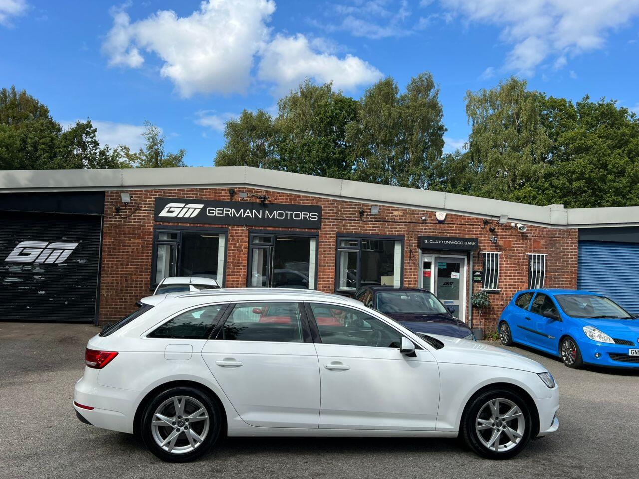 Audi A4 view 7
