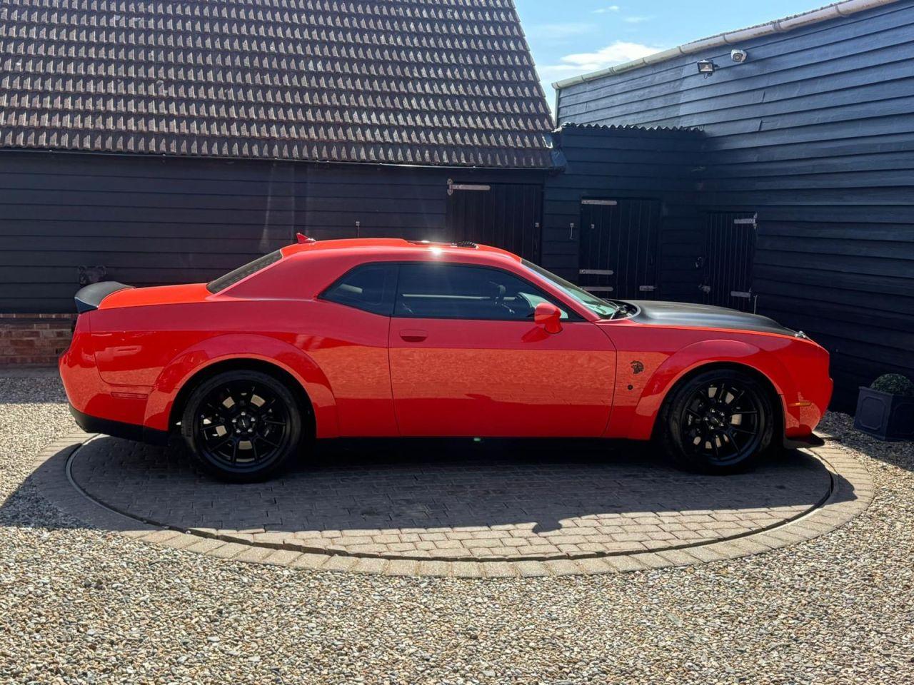 Dodge Challenger view 45