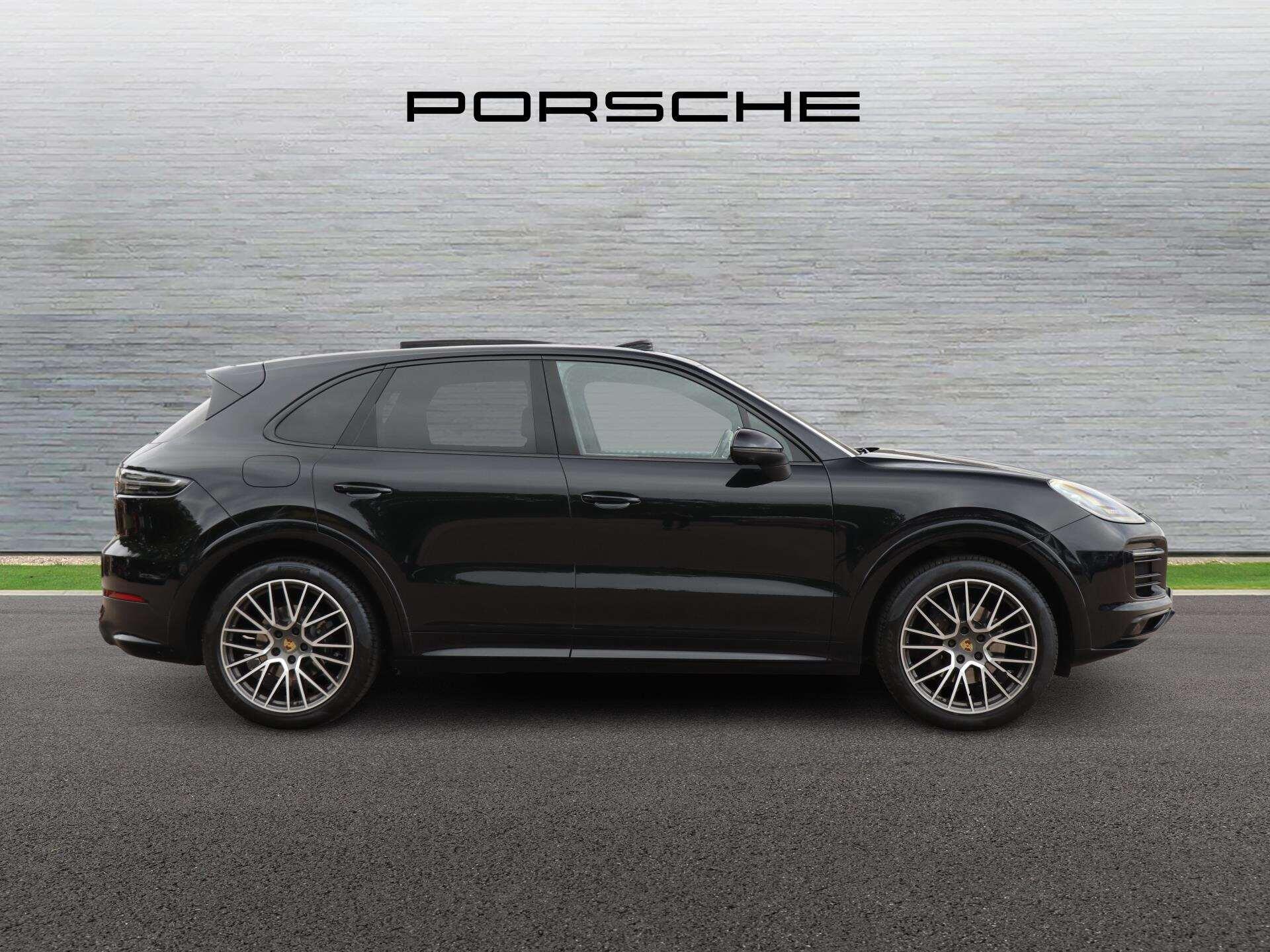 Porsche Cayenne view 2
