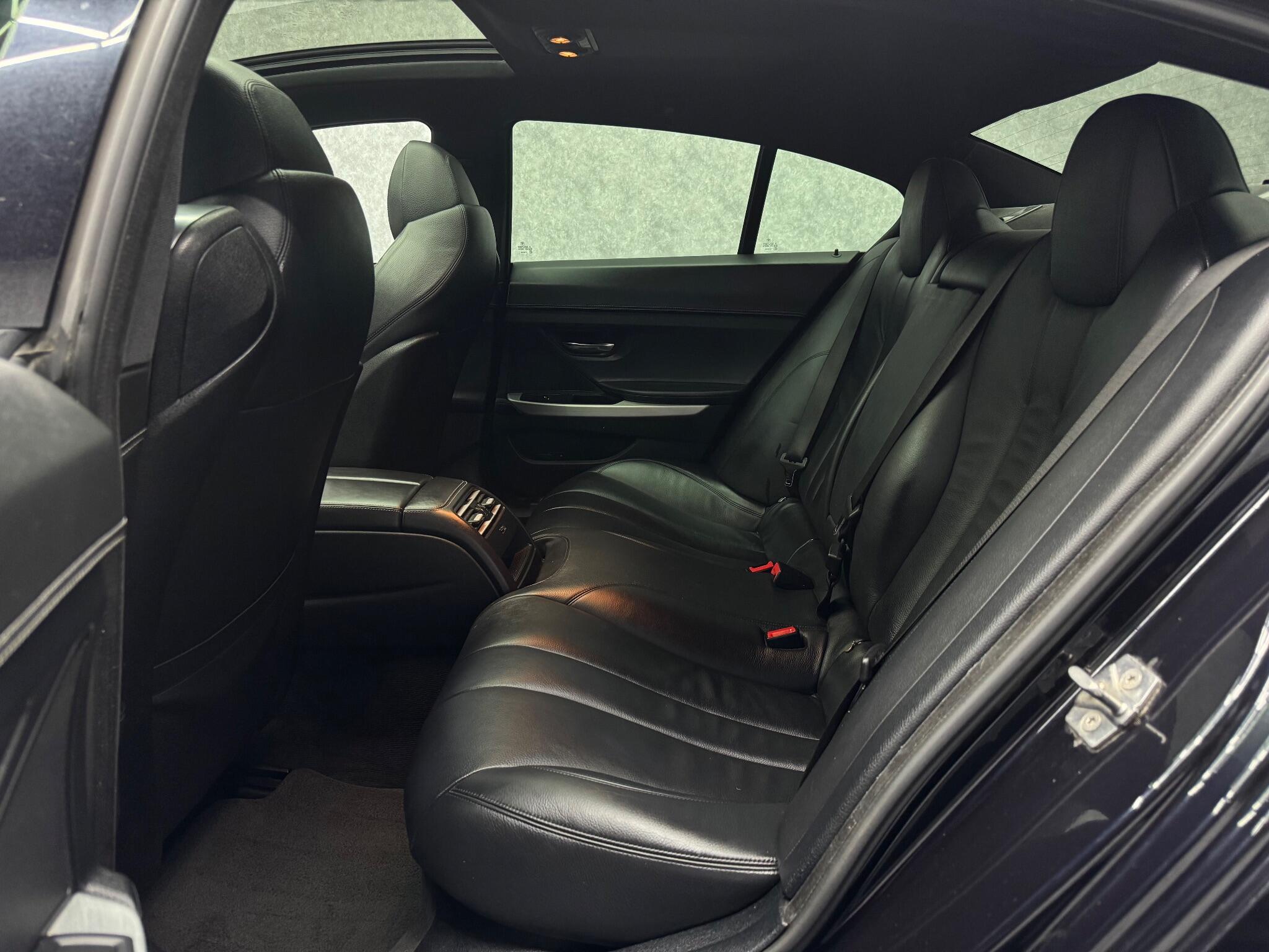BMW 6 Series view 8