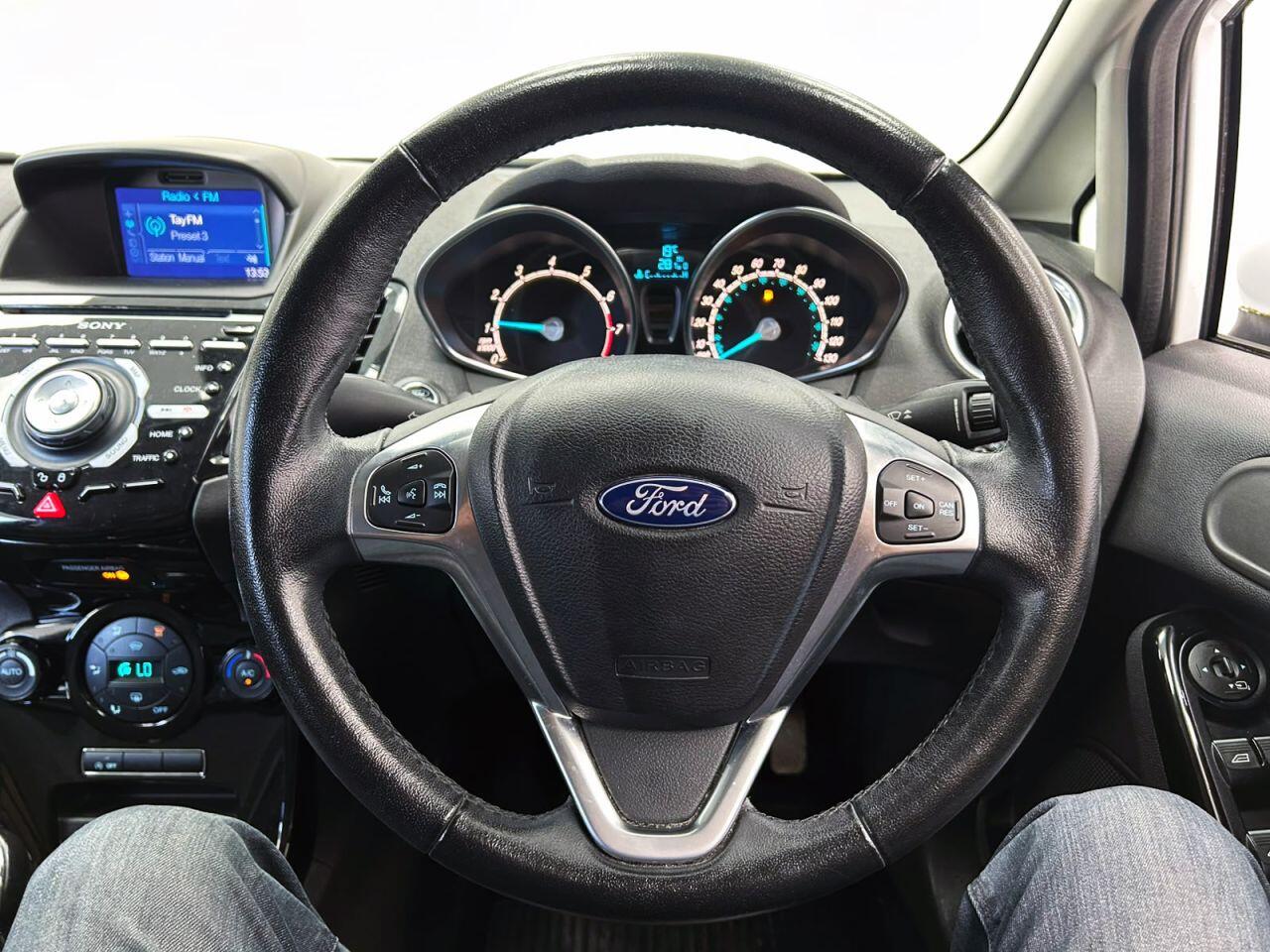 Ford Fiesta view 17