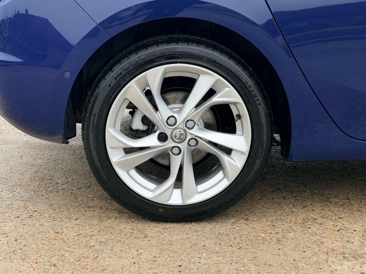 Vauxhall Astra view 13