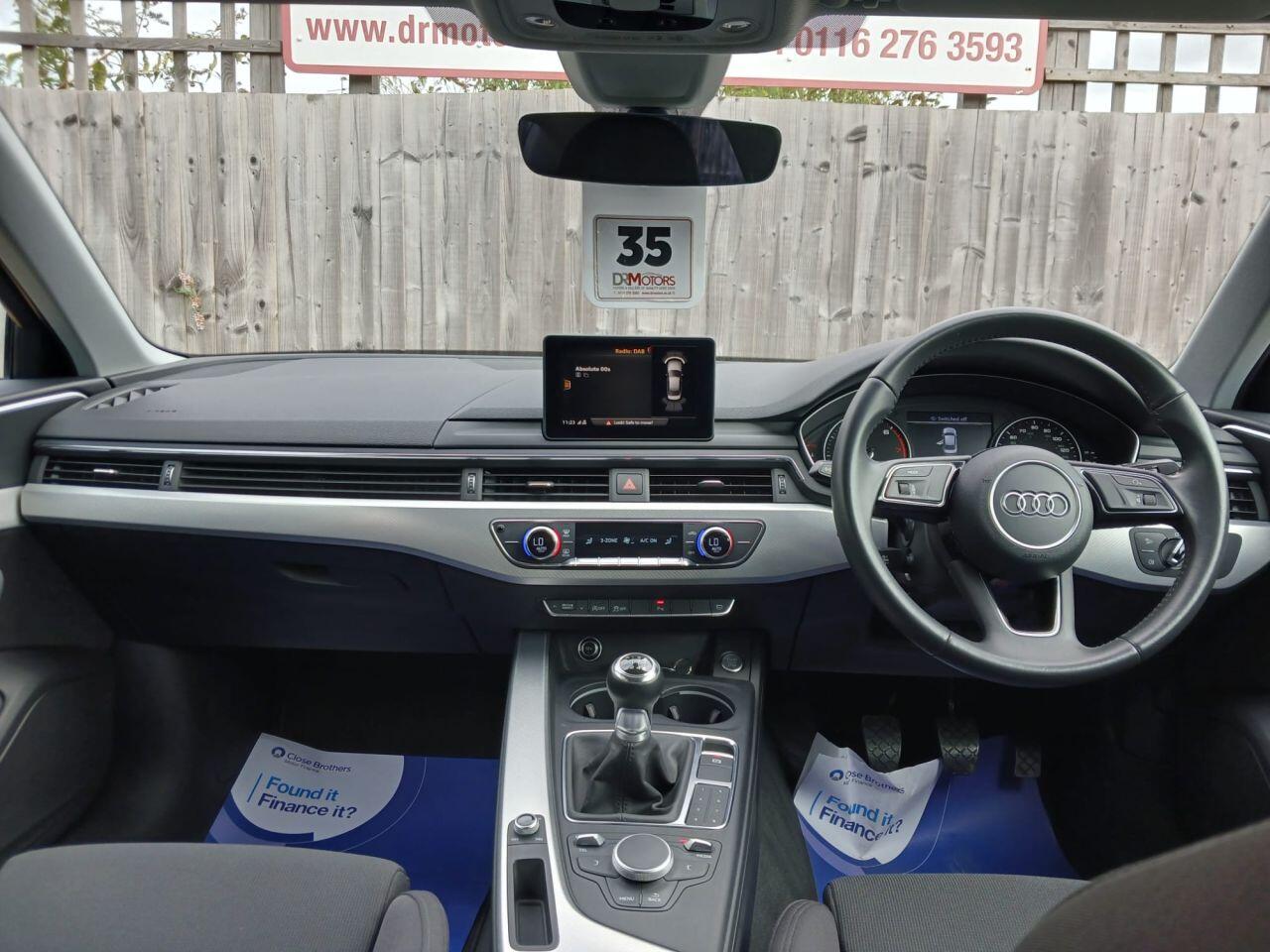Audi A4 view 7
