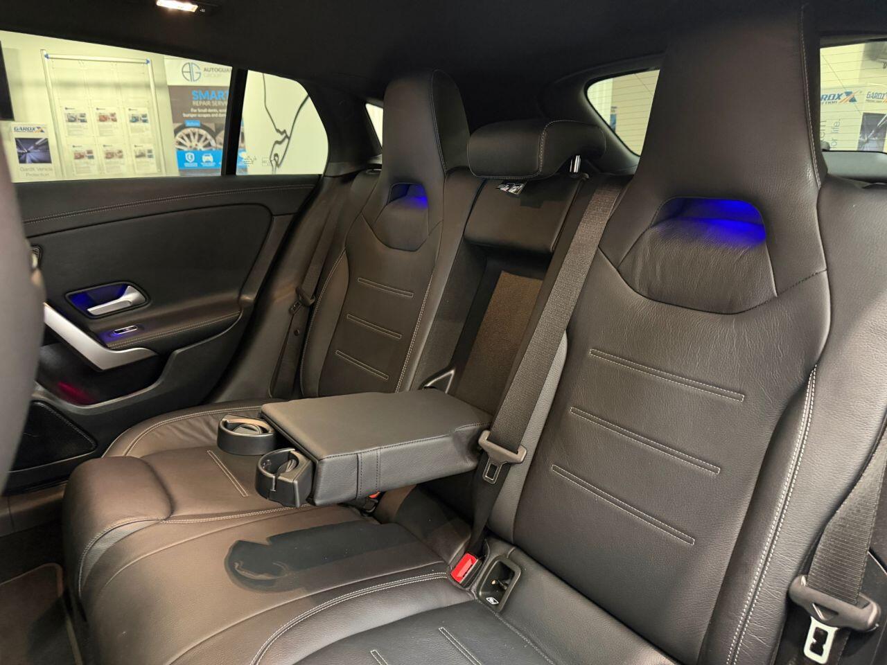 Mercedes-Benz Cla view 37